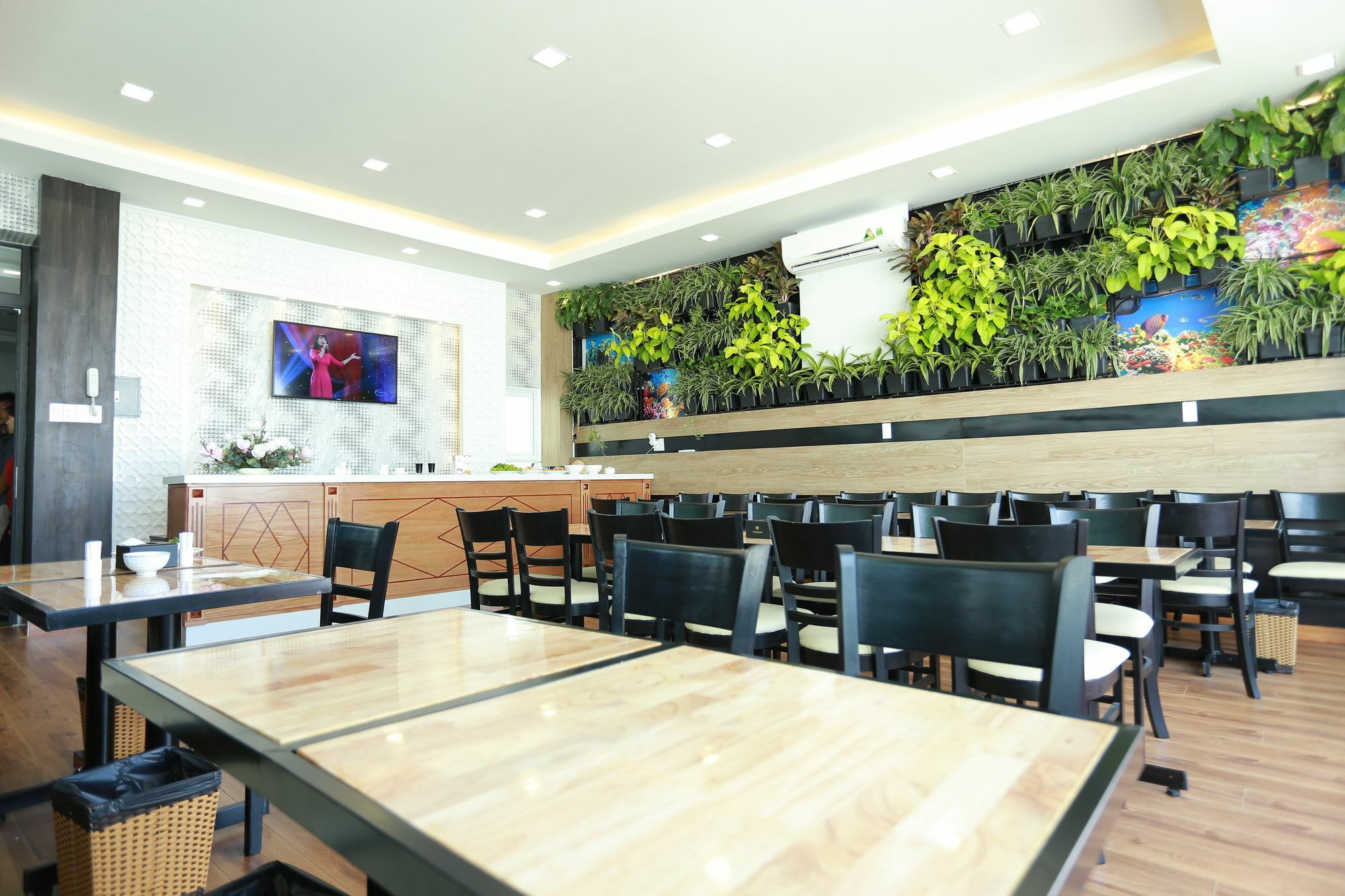 Vivian 3* TP. Hồ Chí Minh