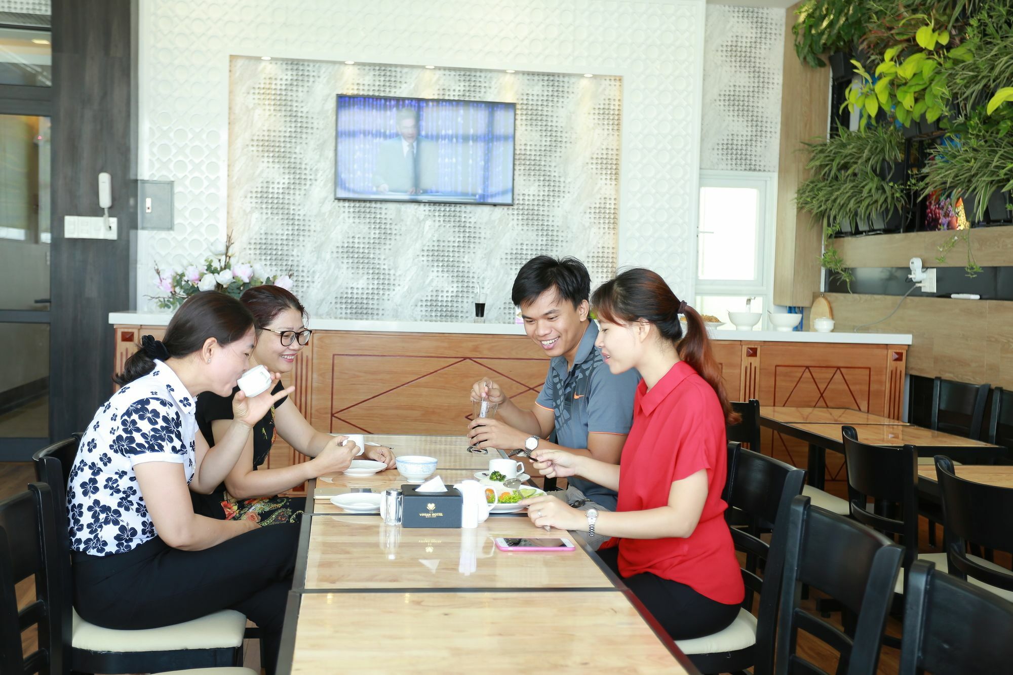 Khách sạn Vivian 3*